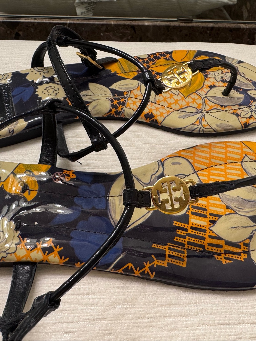 Limited edition Tory Burch Printed Miller-Style T-Strap Sandals - Picture 9 of 9